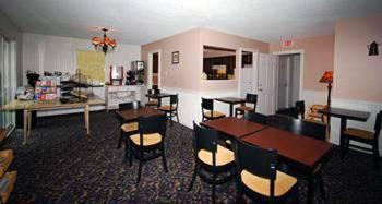 Newbury Inn Brookfield Экстерьер фото